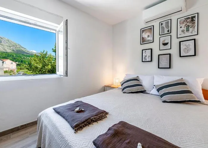 Holiday home Lux Maribu Mlini