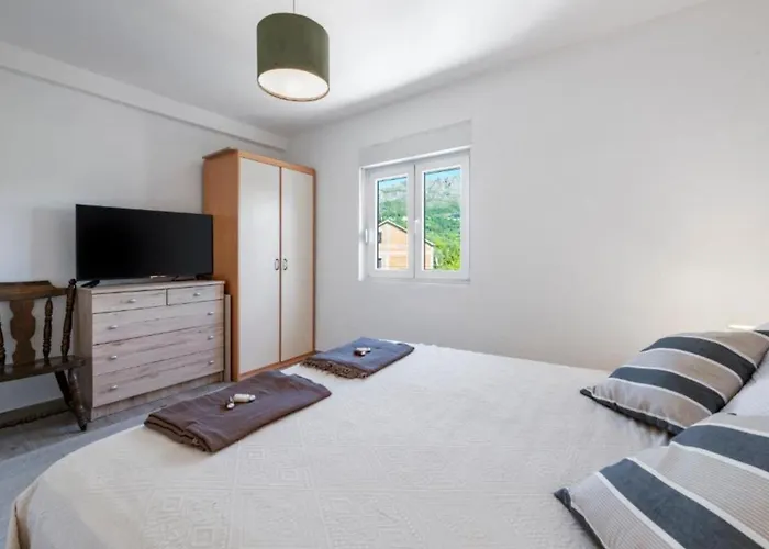 Holiday home Lux Maribu *